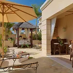 ホテル Royal Garden Villas, Luxury アデヘ