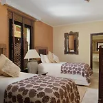 Royal Garden Villas, Luxury 호텔