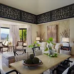 Royal Garden Villas, Luxury Hotel