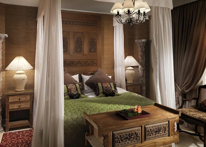 Hotel Royal Garden Villas, Luxury