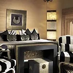 Royal Garden Villas, Luxury אדחה