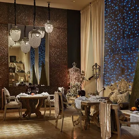 Royal Garden Villas, Luxury Szálloda 5*