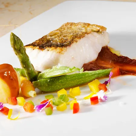 מלון Royal Garden Villas, Luxury אדחה