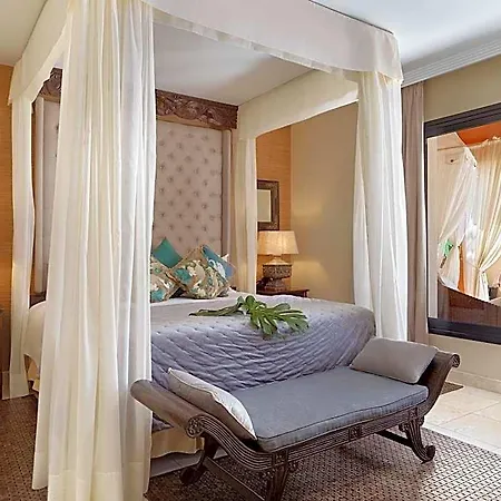 Royal Garden Villas, Luxury Hotell 5*