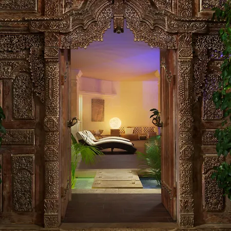 Ξενοδοχείο Royal Garden Villas, Luxury