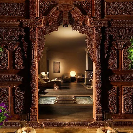 Royal Garden Villas, Luxury 5* אדחה