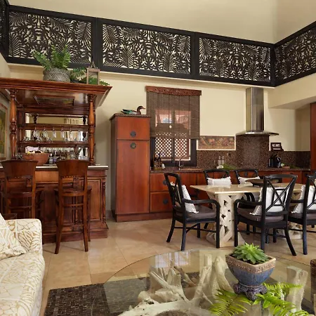 Royal Garden Villas, Luxury ホテル