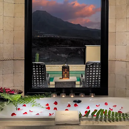 Otel Royal Garden Villas, Luxury